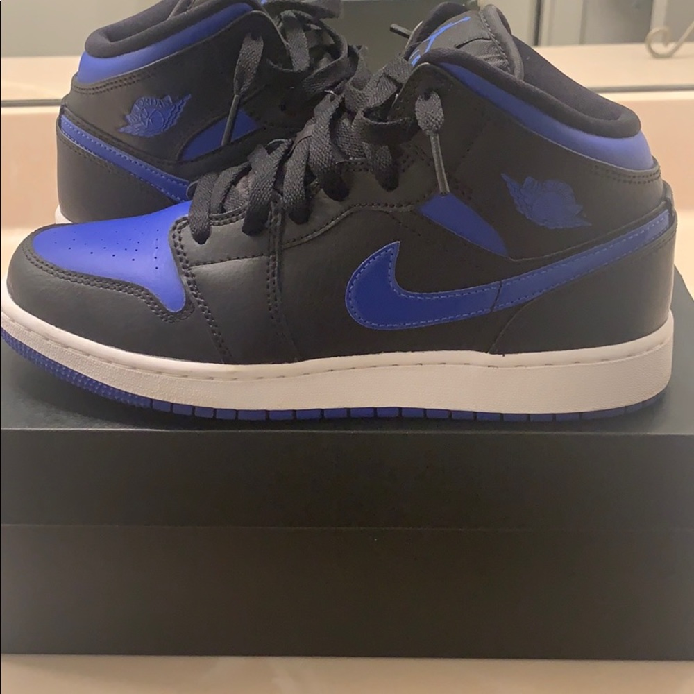 Air Jordan 1 Mids Retro Black Royal Blue